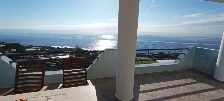 Holiday Home 'Blue Window Seaview Maisonette' with Sea View, Wi-Fi and Air Conditioning — photo 4