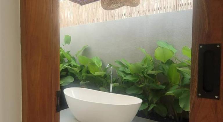 Villa with pool | Pet-friendly — photo 5