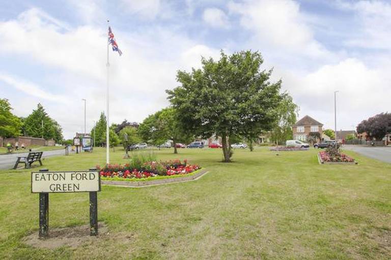 Eaton Ford Green Apartment