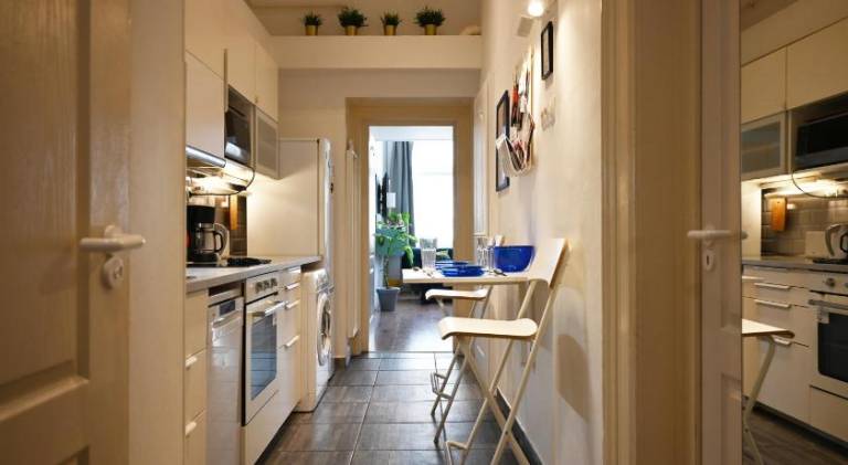 Fully equipped pleasant rental apartment | Near St. Stephen's Basilica | Pets are welcome — photo 3