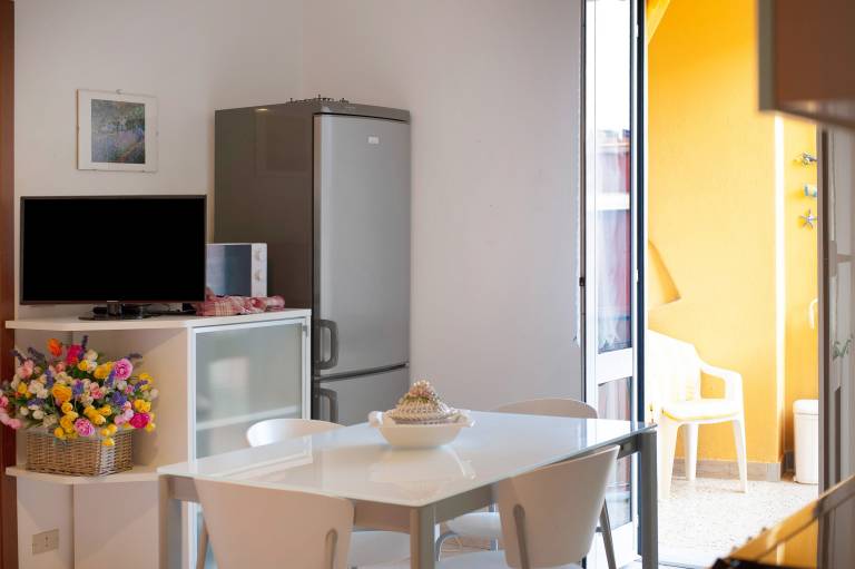 Holiday apartment with terrace — photo 5