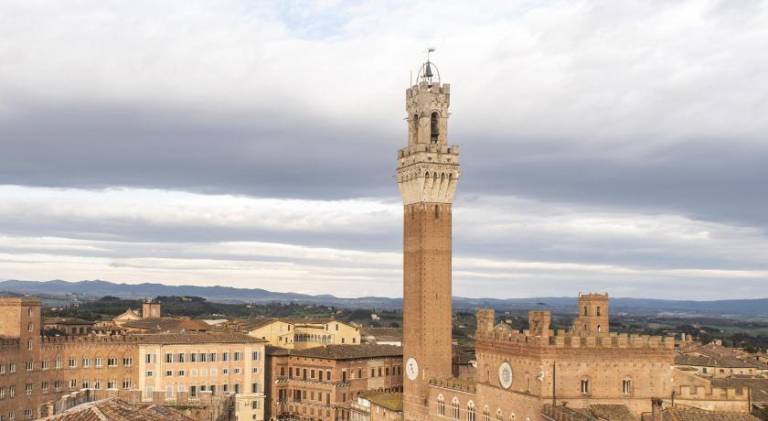 Il NIDO-Attico Siena Centro con vista Duomo e Torre Del Mangia in Siena