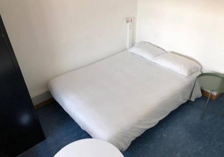 Hostel Paris