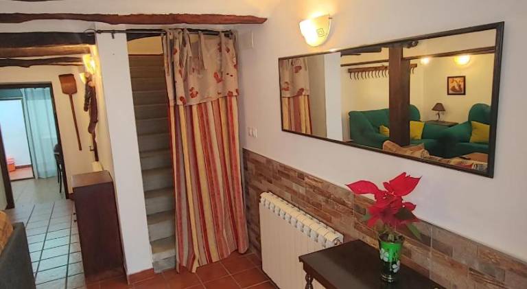 Fully equipped house with terrace & pool | Suitable for remote work | Dogs allowed — photo 5