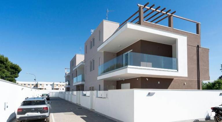 House with 1 room for 4 persons in Bari