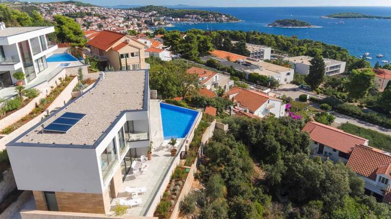 Luxury villa with stunning sea view in Hvar — photo 3