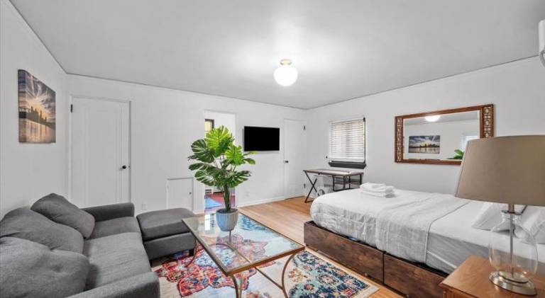 Rental apartment | Suitable for remote work in Pittsburg, PA
