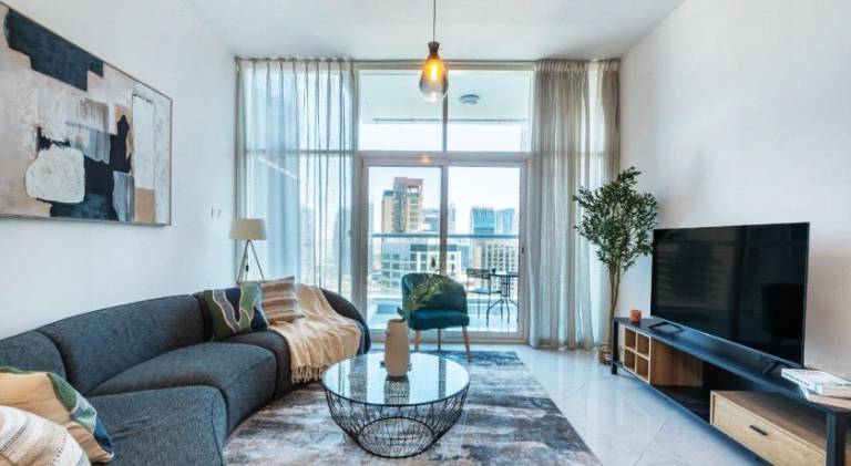 Chic Waterfront Living - Marina View in Abu Dhabi