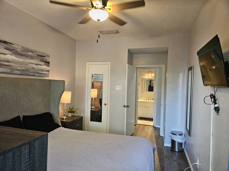 Rental apartment with pool — photo 4