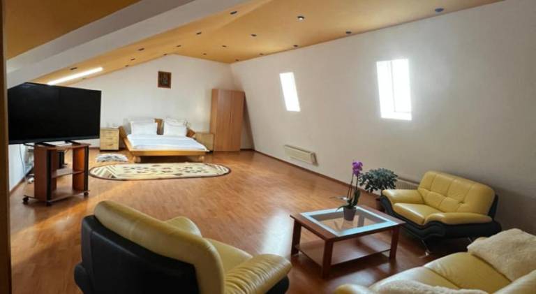 Rental apartment with 2 rooms for 5 persons — photo 2