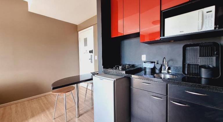 Pleasant rental apartment with pool | Suitable for remote work | Dogs allowed — photo 4