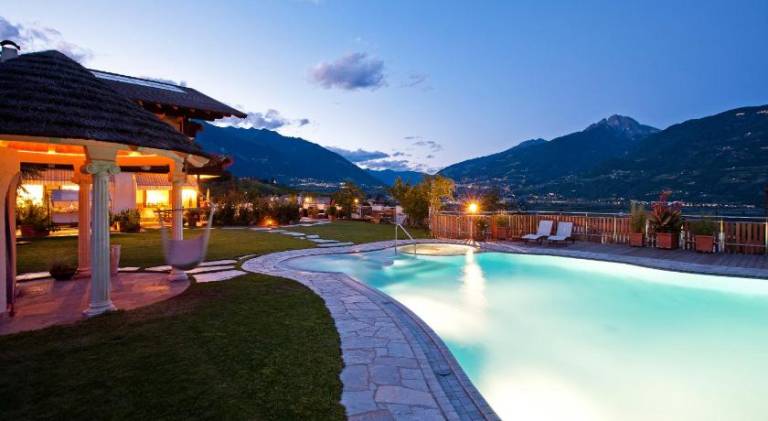 Hotel & Appartement Valtnaungut in Lana