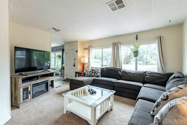 Child-friendly vacation home with BBQ | Mountain view | Suitable for remote work | Pet-friendly — photo 2