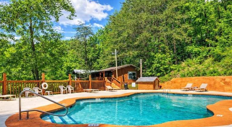 Wonderful vacation home with pool & jacuzzi | Suitable for remote work | Pet-friendly — photo 3