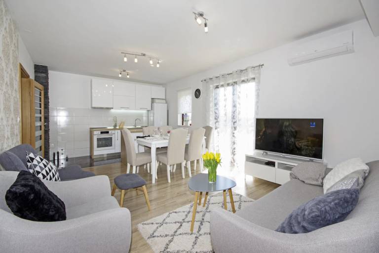 Apartma Civljane