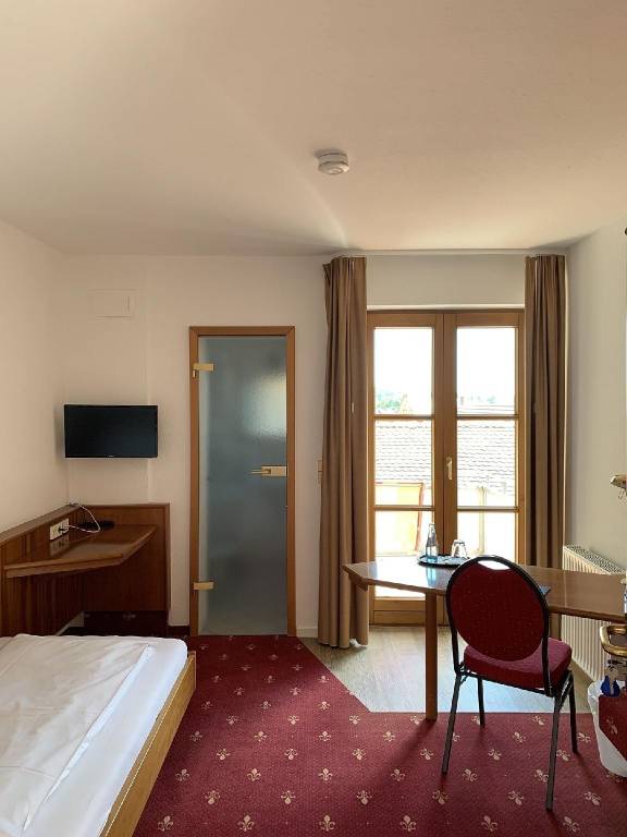 Hotel Erlenbacher Hof — photo 2