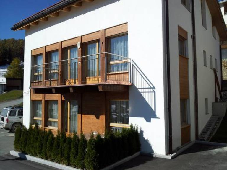 Apartment with patio in Scuol