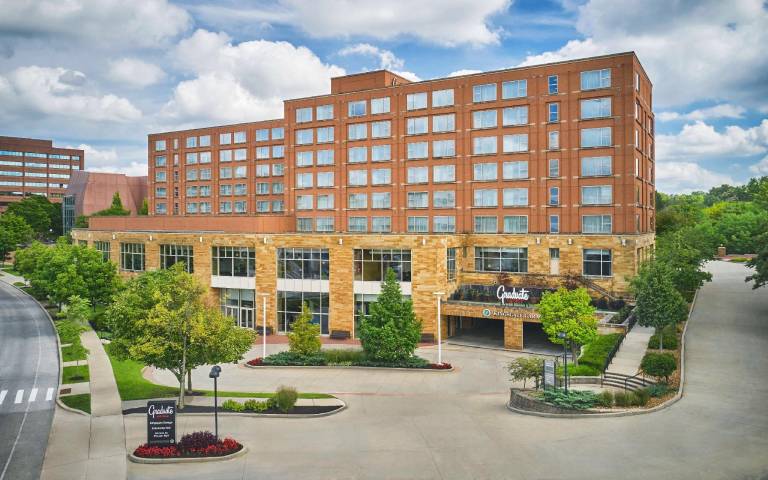 Graduate by Hilton Cincinnati — photo 3