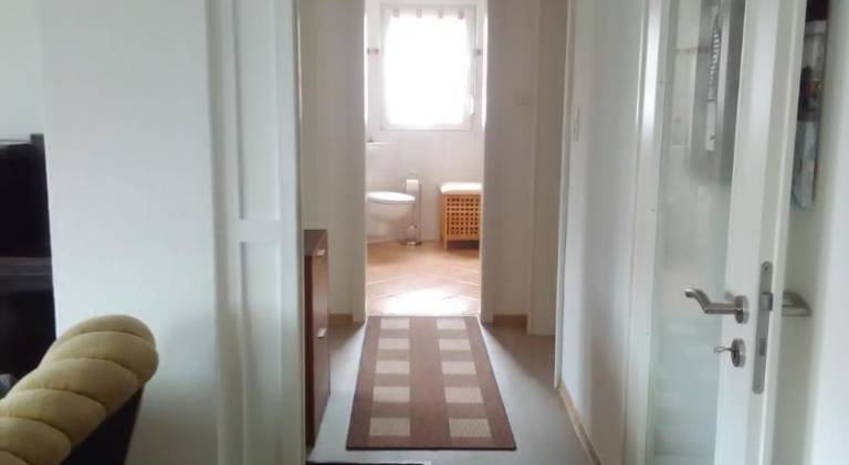 Rental apartment with 2 rooms for 6 persons — photo 4