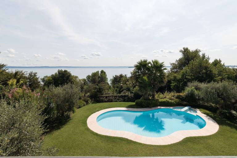 Fully equipped lovely villa with grill, garden & terrace | Close to the beach | Dogs allowed — photo 3