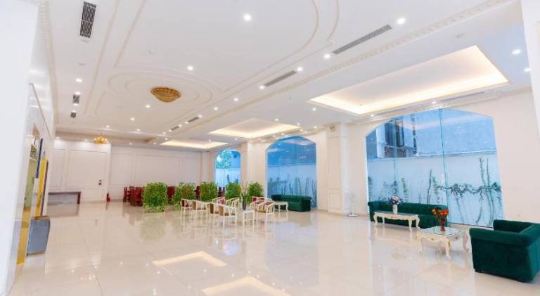 GRAND HILL APARTMENT & HOTEL — photo 3