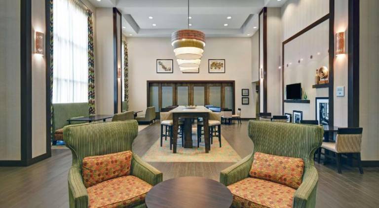 Hampton Inn & Suites Robbinsville — photo 2