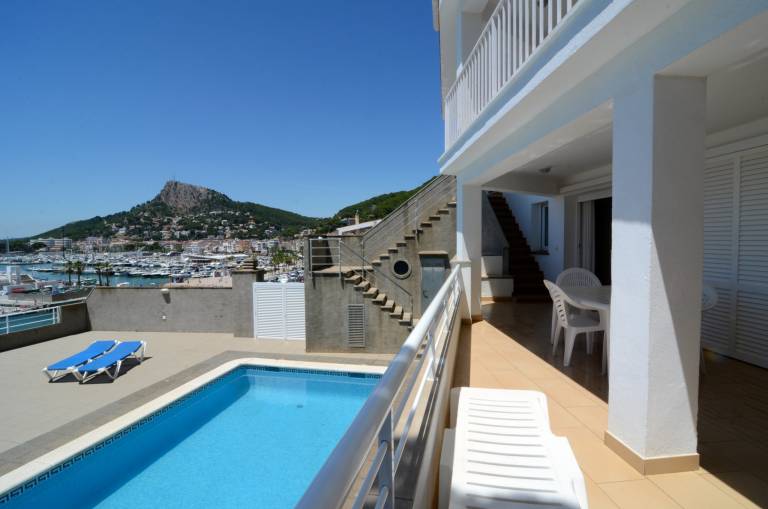 Fully equipped lovely apartment with pool & patio | Dogs allowed — photo 4