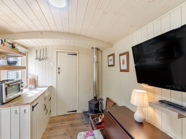 Cottage with garden | River view — photo 5