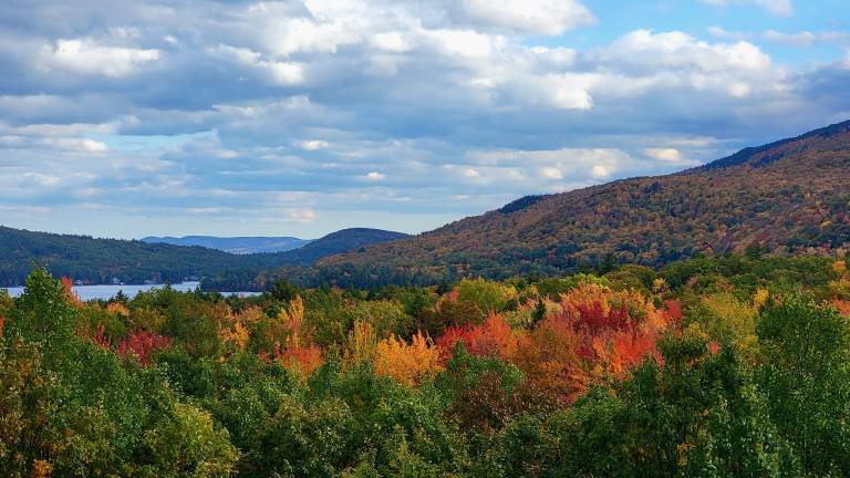 House Lake Sunapee