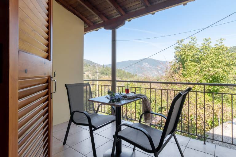 Pet-Friendly Studio "Krinos 4" with Mountain View, Garden & Wi-Fi in Lefkada