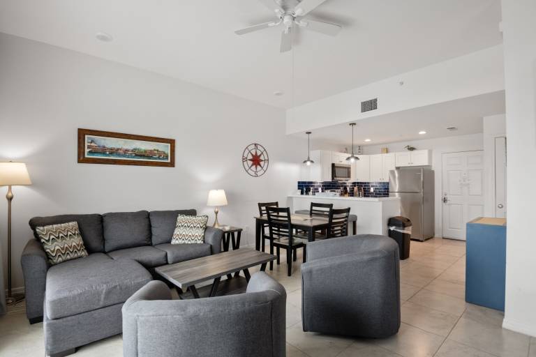 Condo with heated pool & hot tub | Water view — photo 5