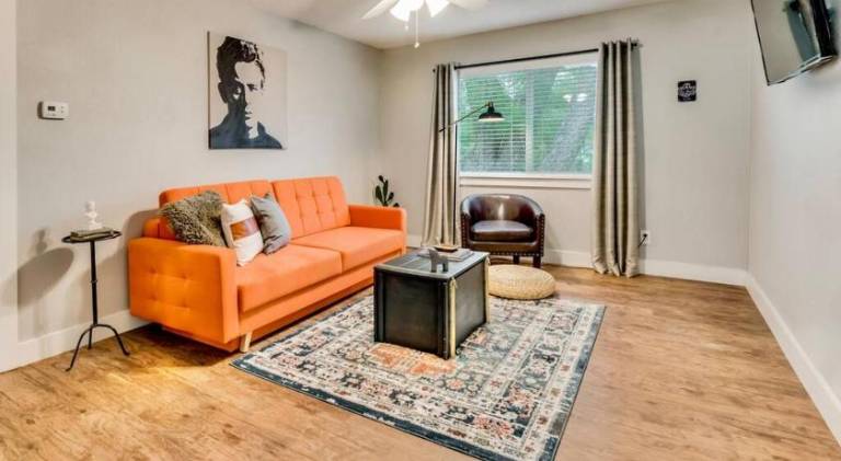 Holiday apartment with 2 rooms for 5 persons in Dallas, TX