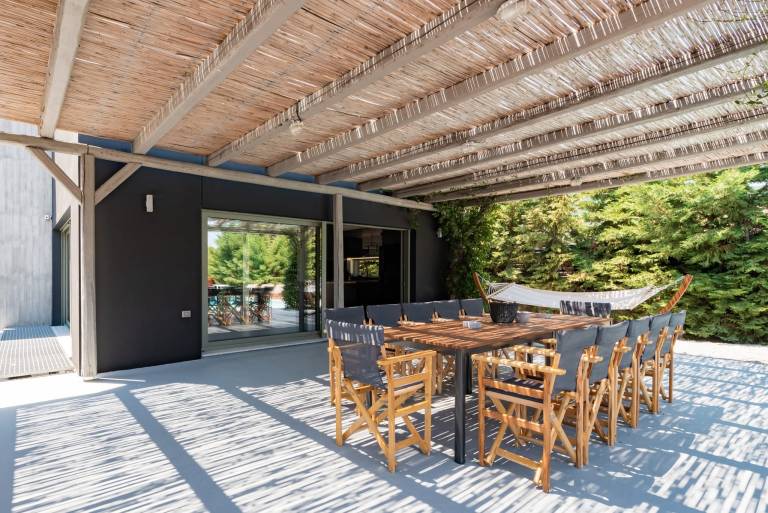 Children-friendly villa with terrace, garden & private pool | Beach view | Pets allowed — photo 2