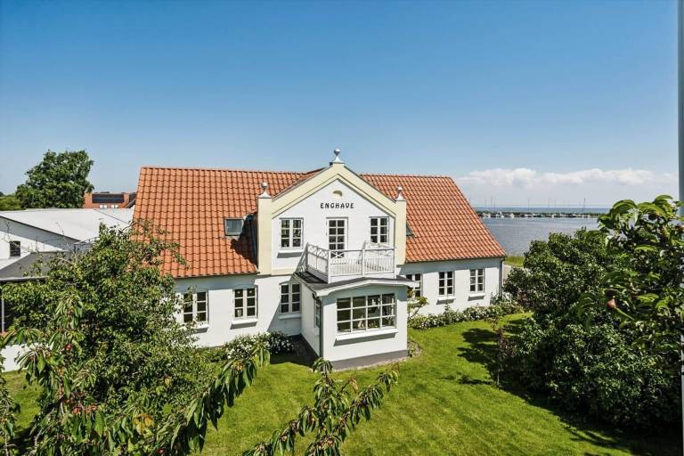 House with grill | Sea view in Kolding