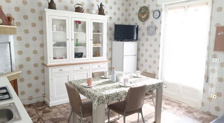 Vacation home with 2 rooms for 8 persons in Alezio