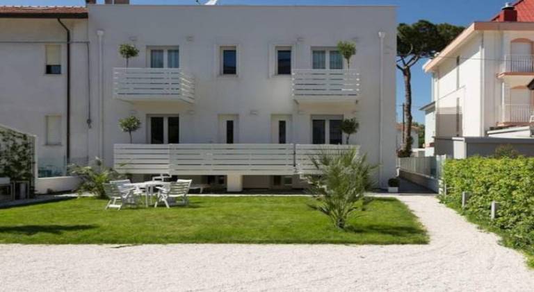 Serviced apartment with garden | Beach nearby | Good for workation | Pets are welcome — photo 3