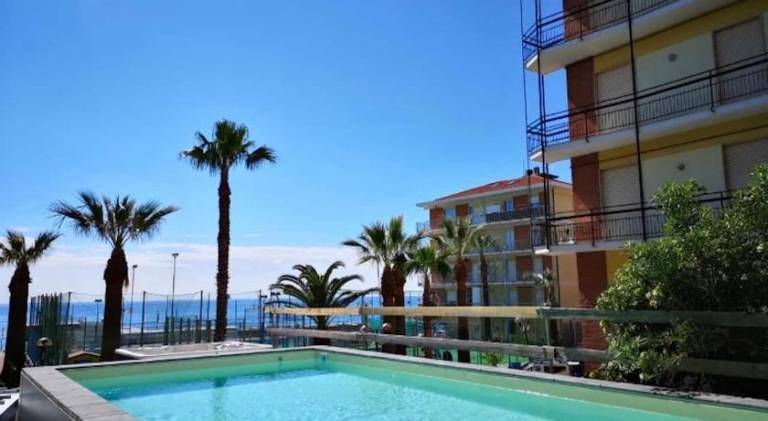 Hotel Lungomare in Laigueglia