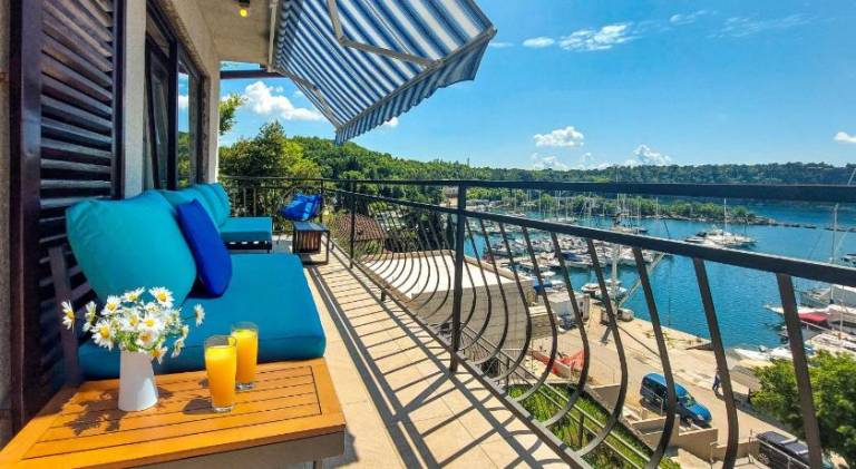 Rental apartment with 3 rooms for 5 persons in Omisalj