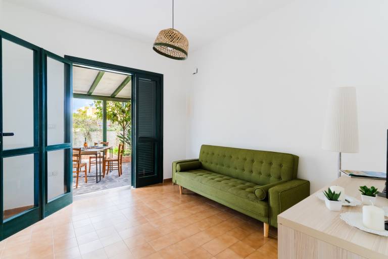 Holiday Home 'Casa Eva a Torre dell'Orso' with Private Garden, Wi-Fi & Air Conditioning — photo 2