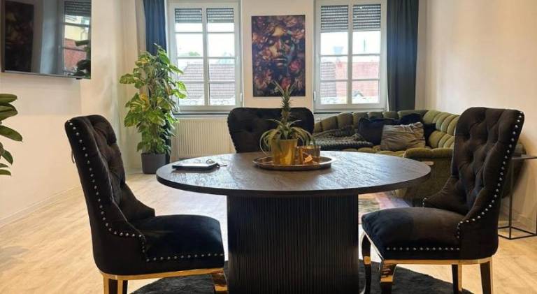 Apartment with patio | Pets allowed — photo 3