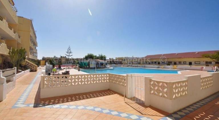 Rental apartment with terrace & private pool — photo 3