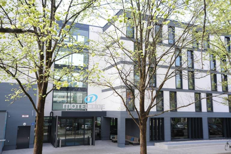 Motel One Munchen - Deutsches Museum — photo 4