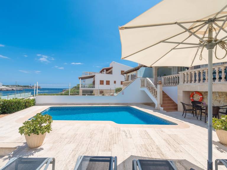 Villa Cala Marsal con vistas al mar y playa a 200m