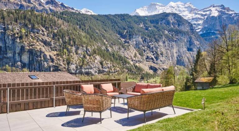 Chalet Mountain Love, spectacular views, spacious & luxurious in Wilderswil