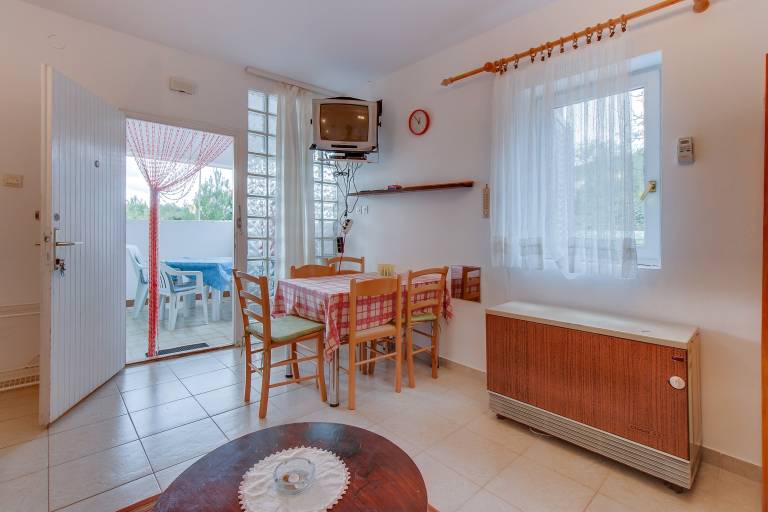 Rental apartment with yard, barbecue & terrace | Sea view | Close to the beach | Pets allowed — photo 2