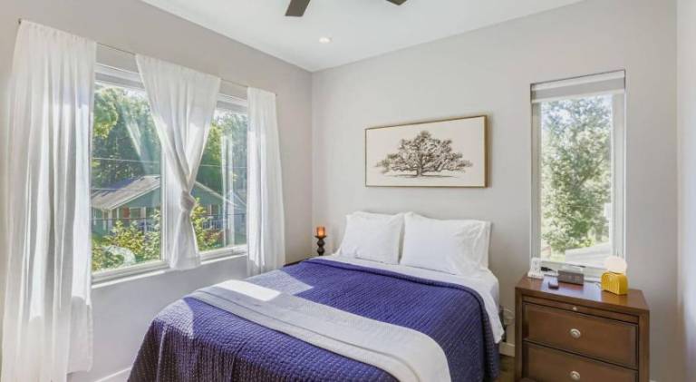 Vacation home with 2 rooms for 7 persons in Durham, NC