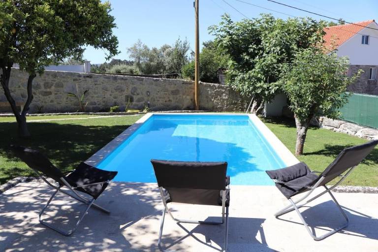 Casa  Alvarães