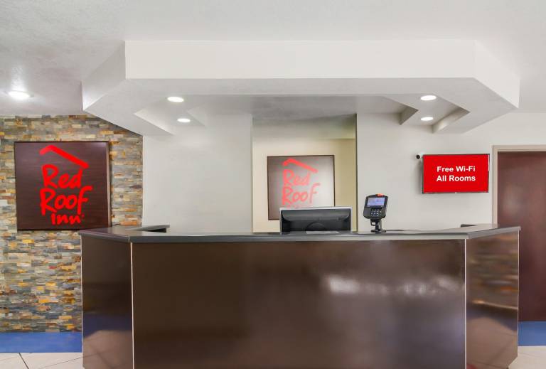 Red Roof Inn Darien - I-95/ North Brunswick — photo 4