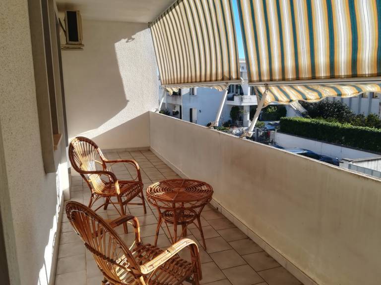 House with terrace | City view — photo 2