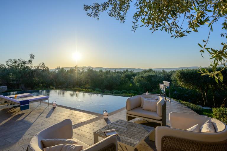 Child-friendly villa with private pool, yard & BBQ | Beach view | Dogs allowed — photo 3
